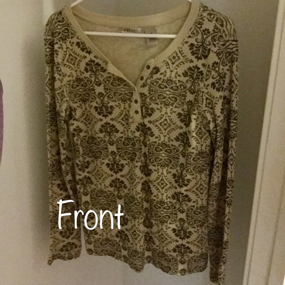 🌟2/$5 DONATING SOON! LAST CHANCE!Long Sleeve Waffle Tee - Picture 2 of 4